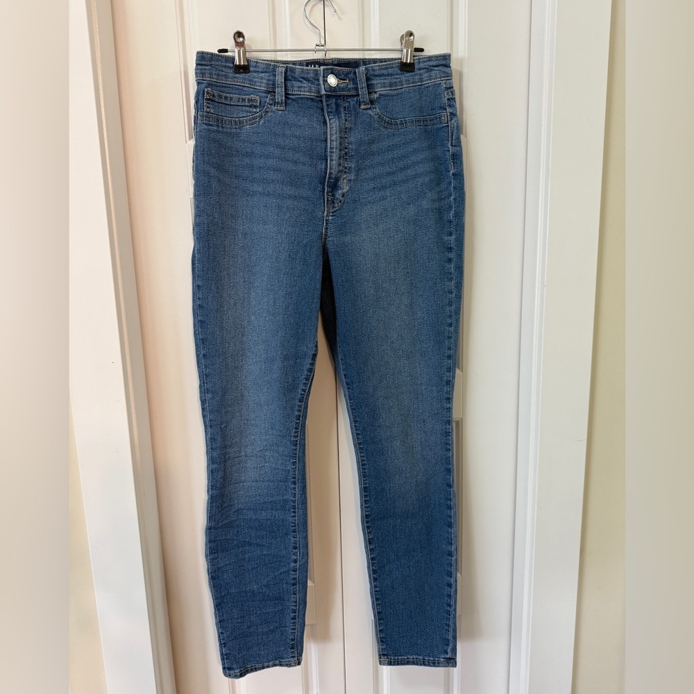 GAP High Rise Favorite Jegging (6/28)